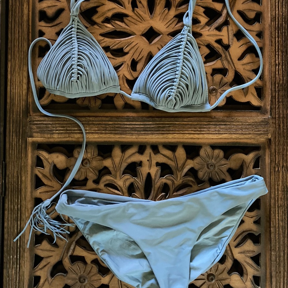 Unique bikini never worn